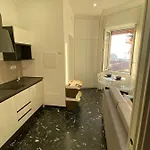 Casa Marily In Centro, A 5 Minuti Dal Mare Feriehus *
